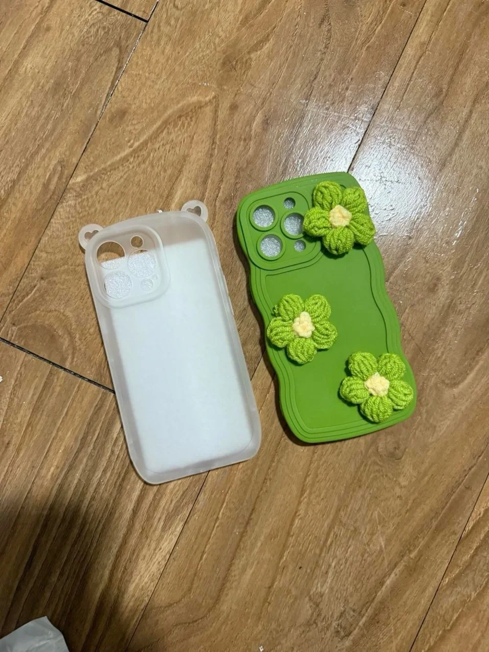 Green Floral Silicone Phone Case with Crochet Flowers